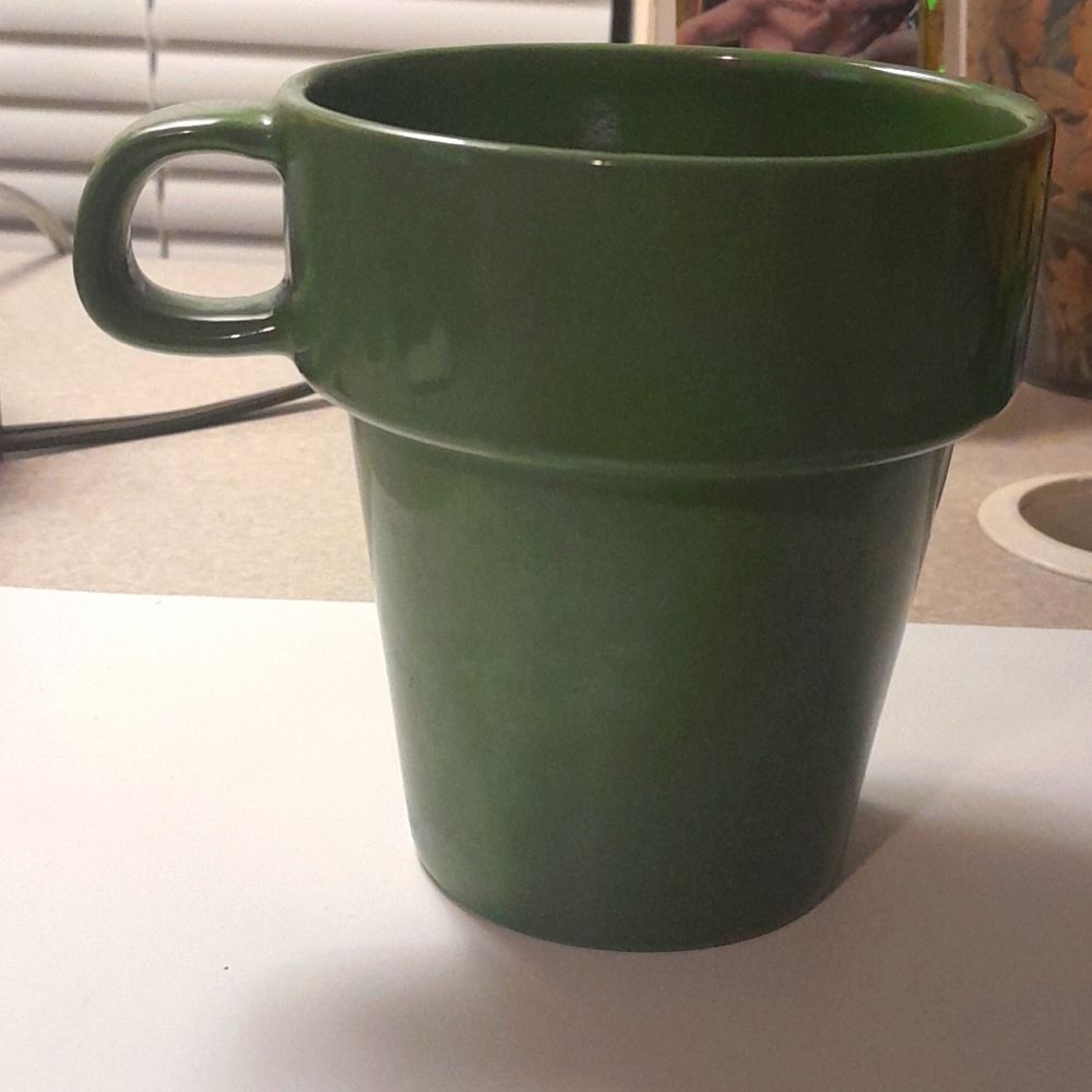 Mulberry home collection green pot mug